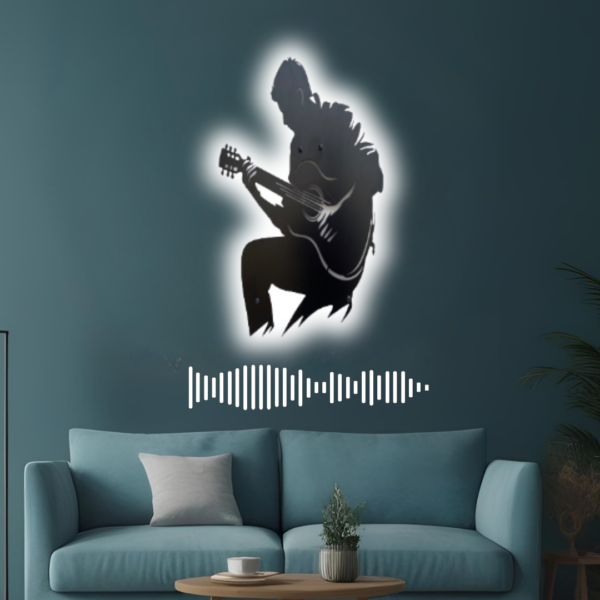 Silent Soloist metal art